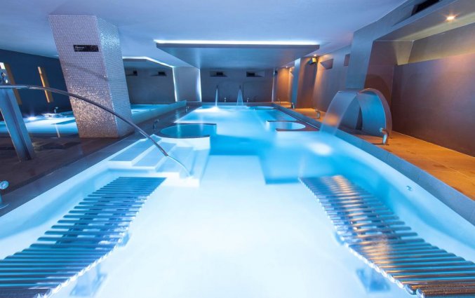 Zwembad van hotel Albir Playa in Alicante